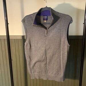 Bill’s Khakis quarter zip sweater vest. 100% cotton. Made in USA.